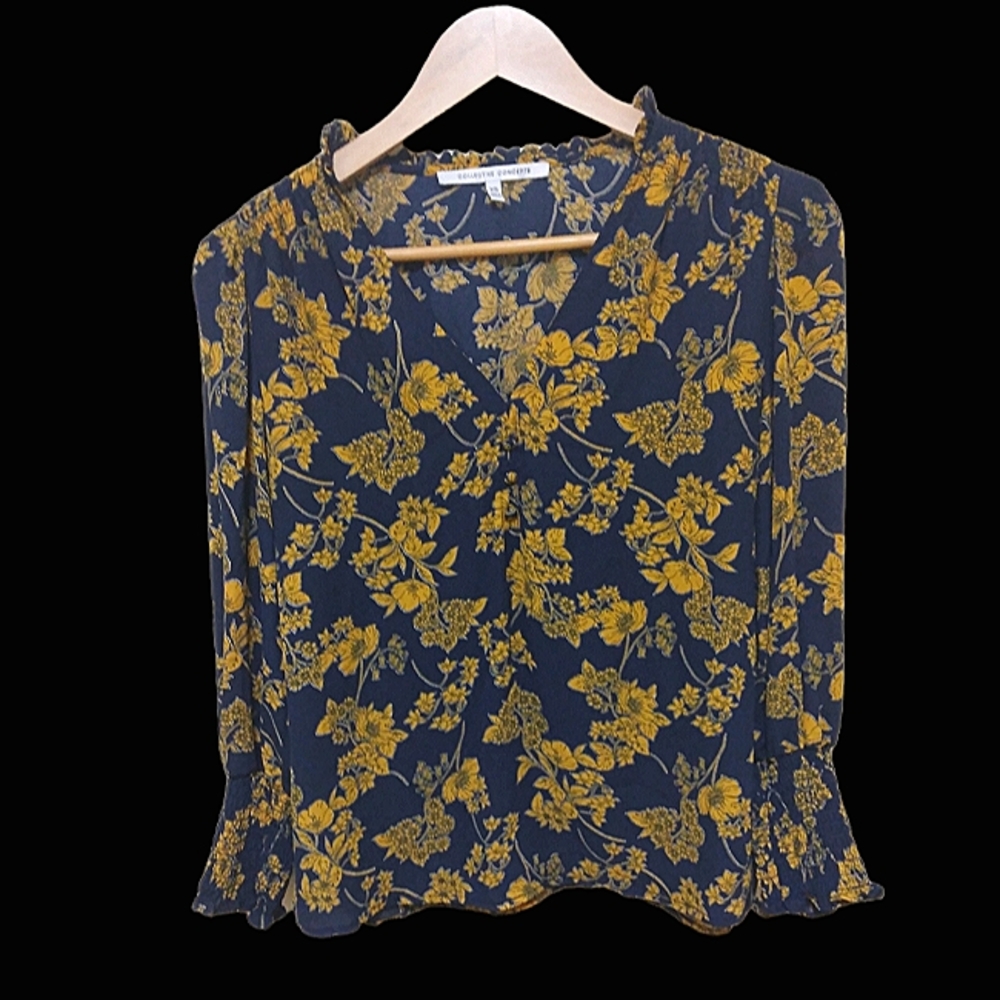 💕Collective Concepts Size XS Blouse💕
